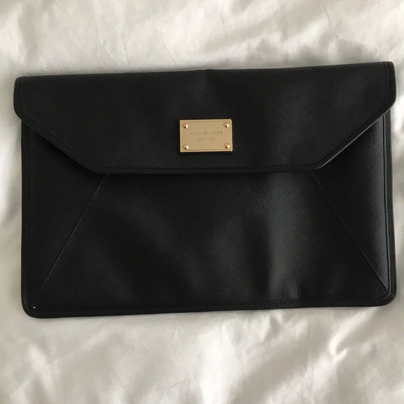 Michael kors clutch - Picture 1 of 3